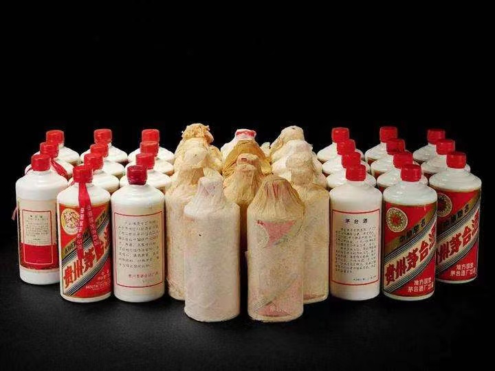 永嘉日照岚山回收酒价格哪里回收(附近上门回收茅台酒）?